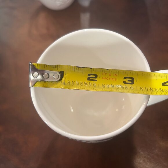 NWOT La Rochelle 3D Snowflake Christmas Mugs Fine Porcelain Mugs Set of 3 - Picture 8 of 8